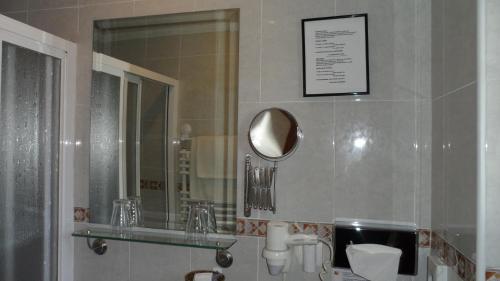 Hostal Coruña - image 2