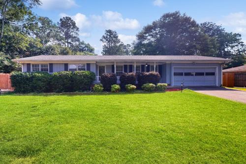 Southside Retreat in Snellville, USA