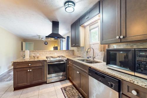 Southside Retreat in Snellville, USA