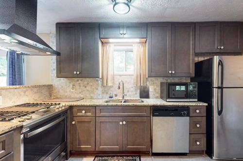 Southside Retreat in Snellville, USA