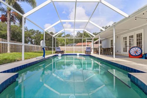Sunny Days-family Friendly Private Heated Pool in Sarasota, USA