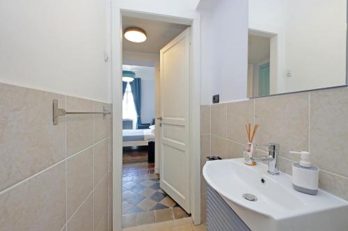 Colosseo Kokedama rooms, Рим (фото 9)