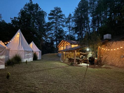 Dārzs, Exclusivo glamping en el bosque in Chiquilistlan