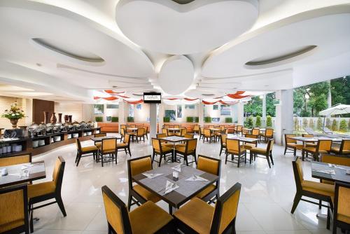 Restaurante, Grand Cakra Hotel Malang in Malang