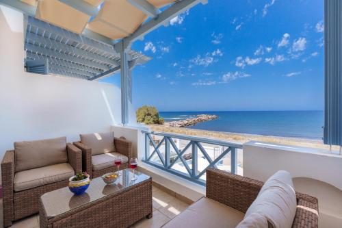 المنطقة المحيطة, Blue Eyes Beach Villas in مونوليثوس