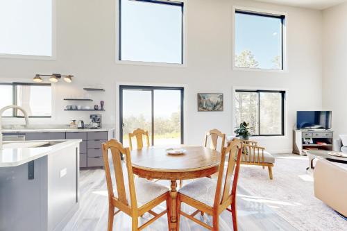 Timber Vista Retreat in Cedaredge