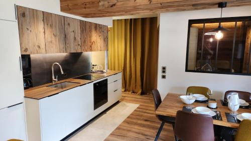 Les O d'Ulysse in Bourg-Saint-Maurice City Center