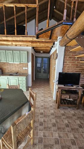 Fasiliteter, Un lugar en Benegas in Pedro Vargas