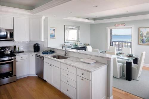 Watch Hill, RI Luxury Penthouse Rental Ocean View & Rooftop Deck in Westerly, USA