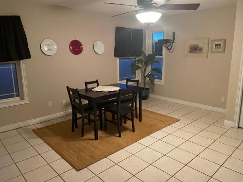 Faciliteiten, Executive one bedroom apartment including pull out sofa bed in Antigonish (NS)