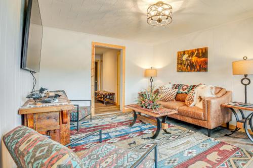 Northwood Tours Escape with Boat Dock Access! Northwood Tours Escape with Boat Dock Access!