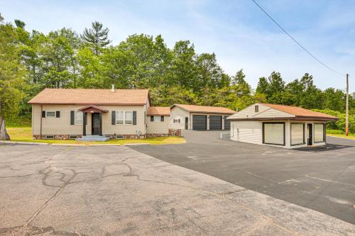 Northwood Tours Escape with Boat Dock Access! Northwood Tours Escape with Boat Dock Access!