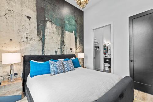 Legacy Nashville-Skyline Views-1 Mile to Broadway-Free Private Parking in Nashville, USA