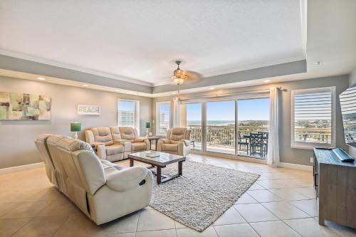 Harbor Landing 601B- by Holiday Isle Properties, Destin