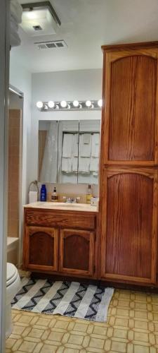 浴室, Cozy, Quiet Home in Family-Friendly Neighborhood! in 貝尼西亞