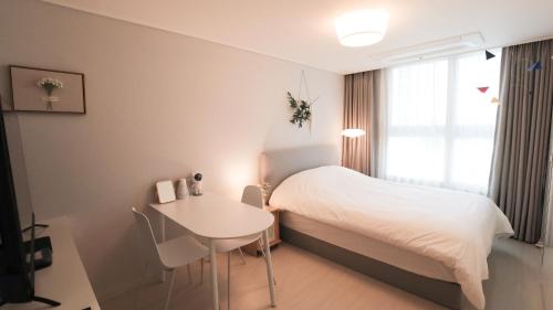 WECO STAY Myeongdong, Seoul