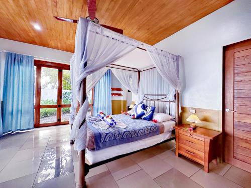 Hideaway Island Resort - image 5
