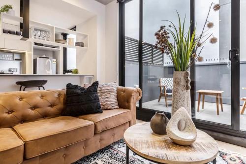 Bohemian Oasis Heart Of Prahran Near Greville St in Prahran