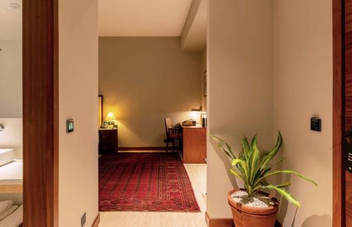 The Fred Hotel - image 2