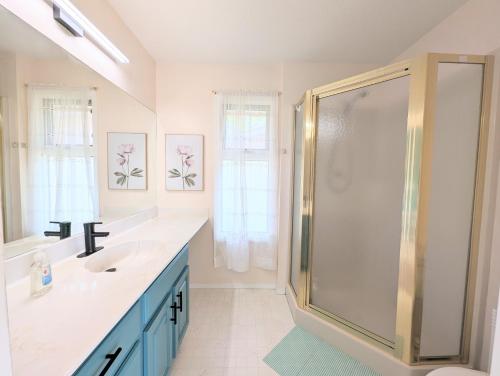 Sunnyview b&b in West Kelowna, Canada