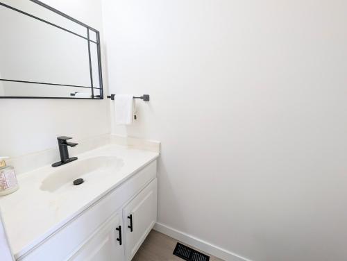 Sunnyview b&b in West Kelowna, Canada