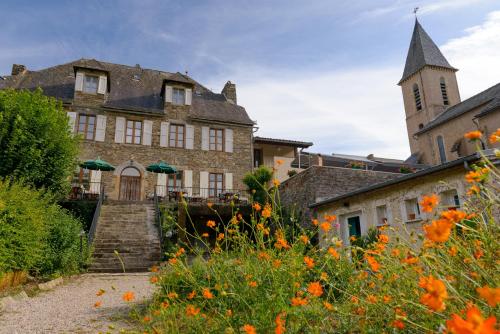 Logis Hôtels - Hostellerie des Lauriers - Hôtel et Restaurant - Hôtel - Alban