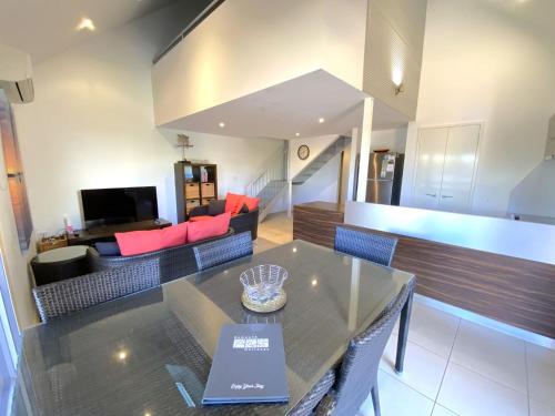 Osprey Holiday Village Unit 103 2 Bedroom in เอกซ์เมาท์