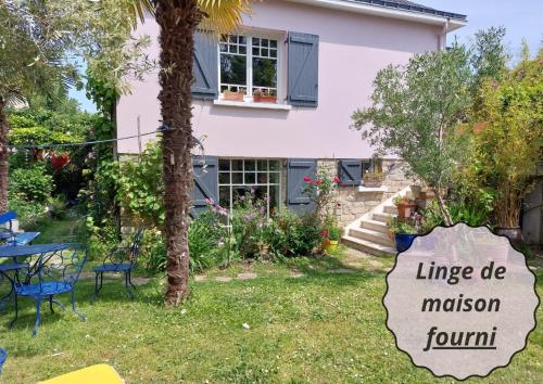 Maison de charme classée 4 étoiles centre ville vannes Garage WIFI - Location, gîte - Vannes