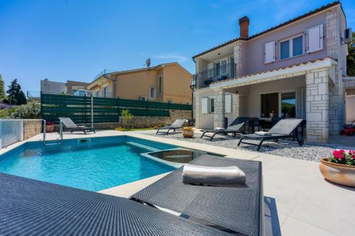 Villa with Sea View