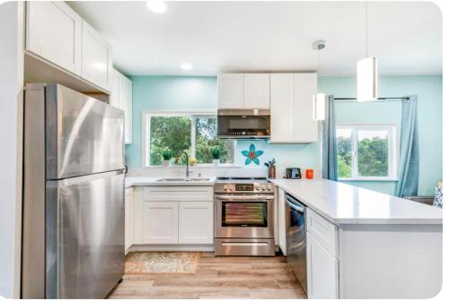 Newly Remodel Wine-Country Retreat in Fallbrook, USA