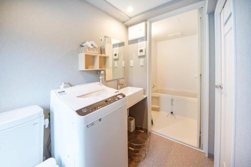 Standard Double Room image 7