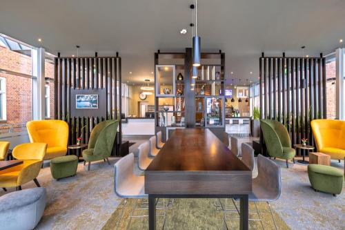 酒吧/高級酒吧, 施羅斯公園酒店 (Hotel am Schlosspark) in 古斯特羅