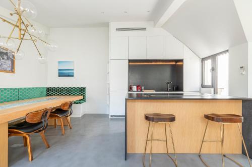 Luxury Flat with AC La-verrère-du-paradis, Paris (photo 9)