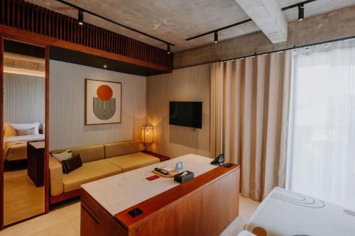 576315923 The Komu Canggu Bali