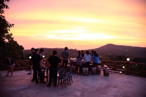 YaithiengHill Resort ยายเที่ยงฮิลล์ รีสอร์ท near Lum Ta Kong Dam