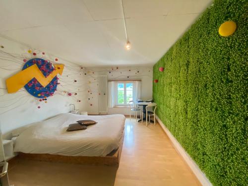 1 twin bed