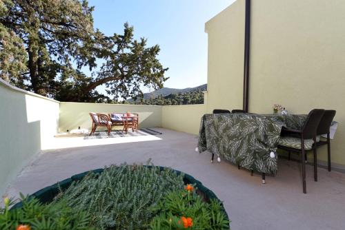 Balcony/terrace, Apartment Happy place in Bacina