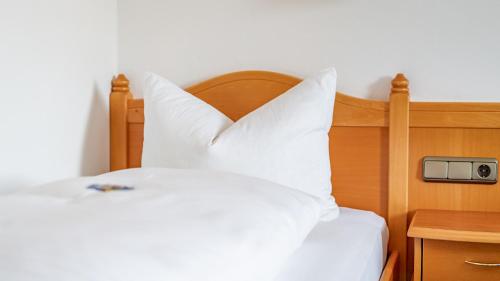 1 twin bed