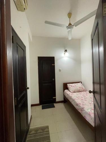 Fully Furnished 3Bed 2Wash - Fully Airconditioned - image 2