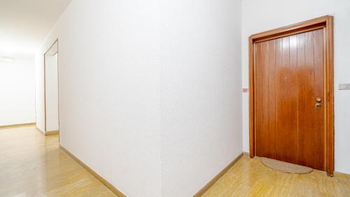 Studio Apartment image 3
