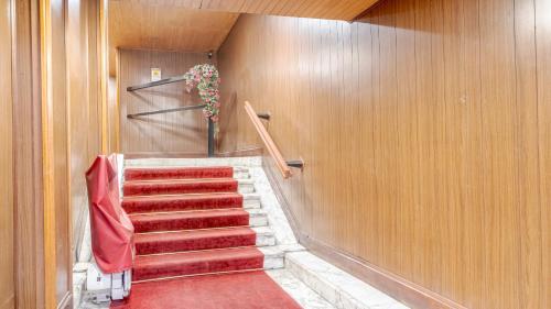 Studio Apartment image 1