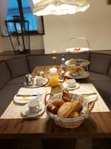 Hrana in pijača, Hotel Gasthof Inselgraben garni in Aeschach