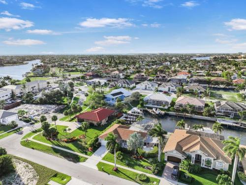 768 Sea Court - image 2