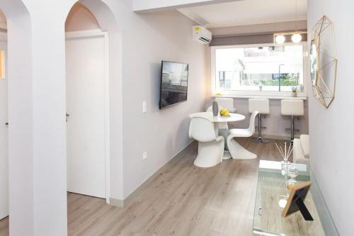 Breathtaking Acropolis Penthouse Ultimate Comfort - image 10
