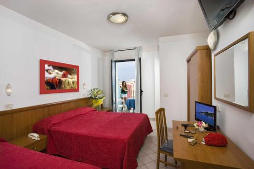 Hotel Acrux
