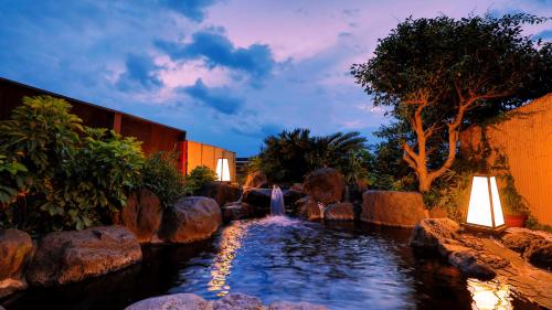 Open air bath, Omoideno Jinde in Lover's Cape