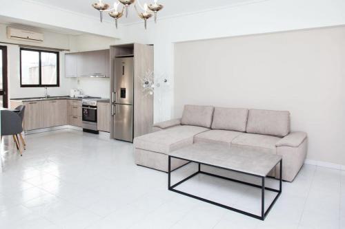 Modern apt in heart of Paleo Faliro - image 5