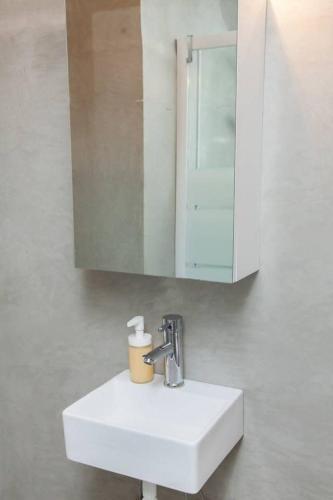 Cute Studio Located in the Vibrant Kolonaki District of Athens - image 2