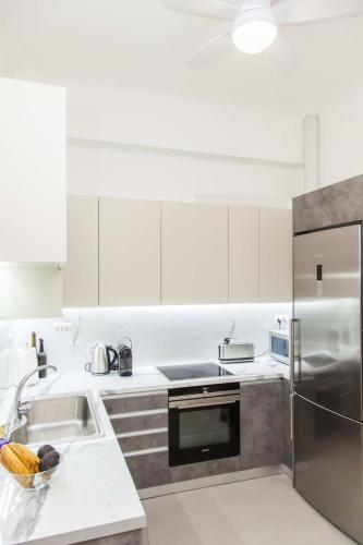 Experience Luxury and Comfort in the Heart of Kolonaki - image 10