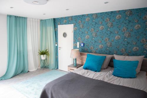 1 king bed